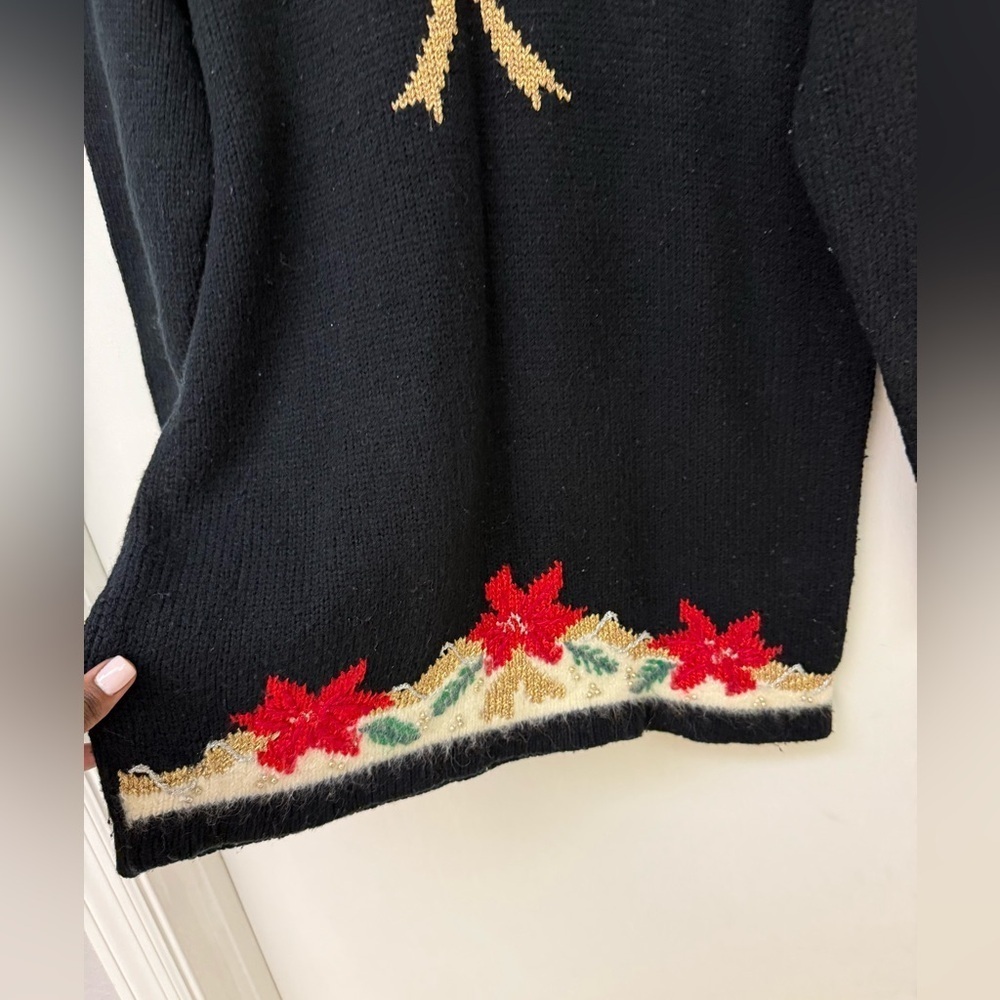 Dana Scott- Dress/ Crew Neck Sweater with Festive Floral Design - Picture 3 of 5